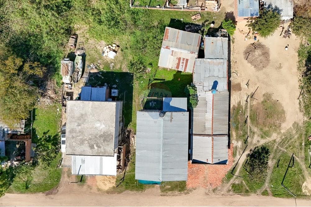 Casa de 2 Niveles en Nanawa - 345 m2 frente a Cancha Sportivo Puerto Elsa, foto 2