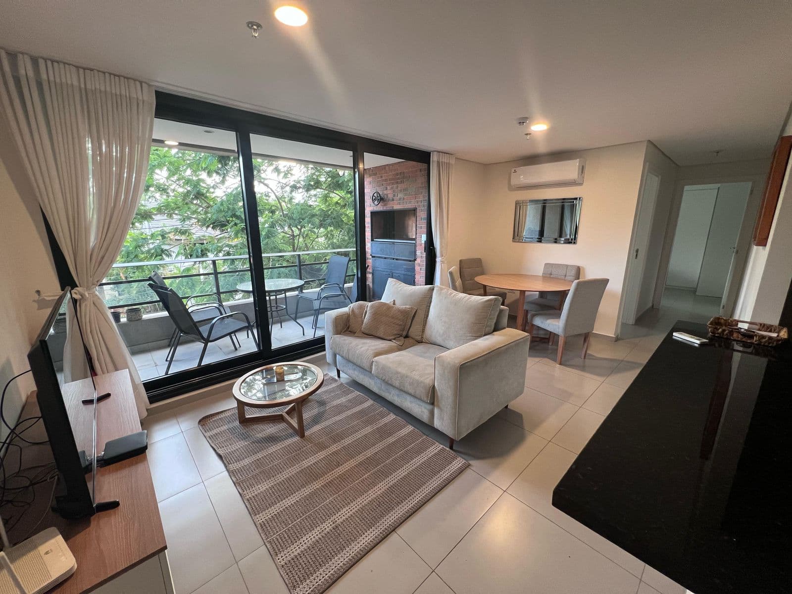 Alquilo depto 2 habitaciones amoblado en ycua sati asuncion
