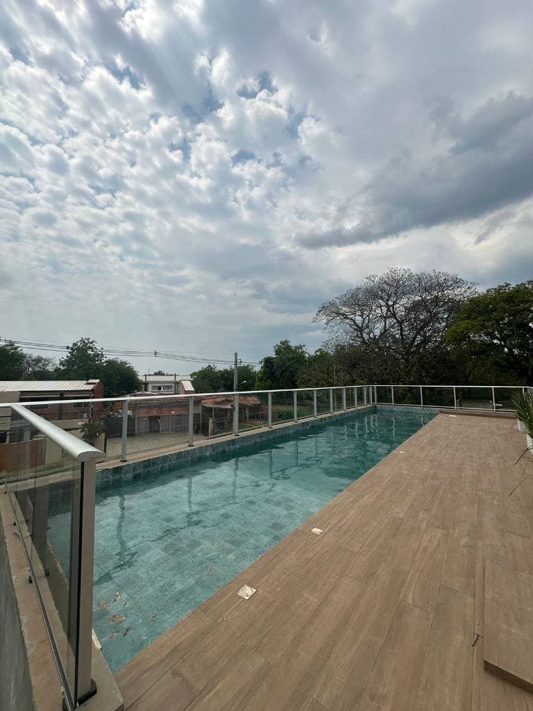 Departamento de 3 hab - Luque — foto 2