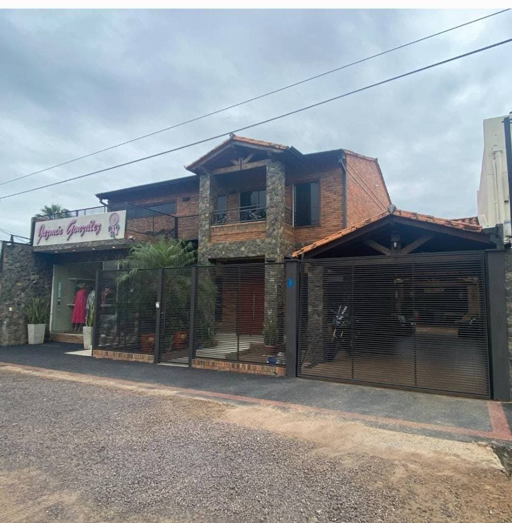 Casa sobre madame lynch, foto 1