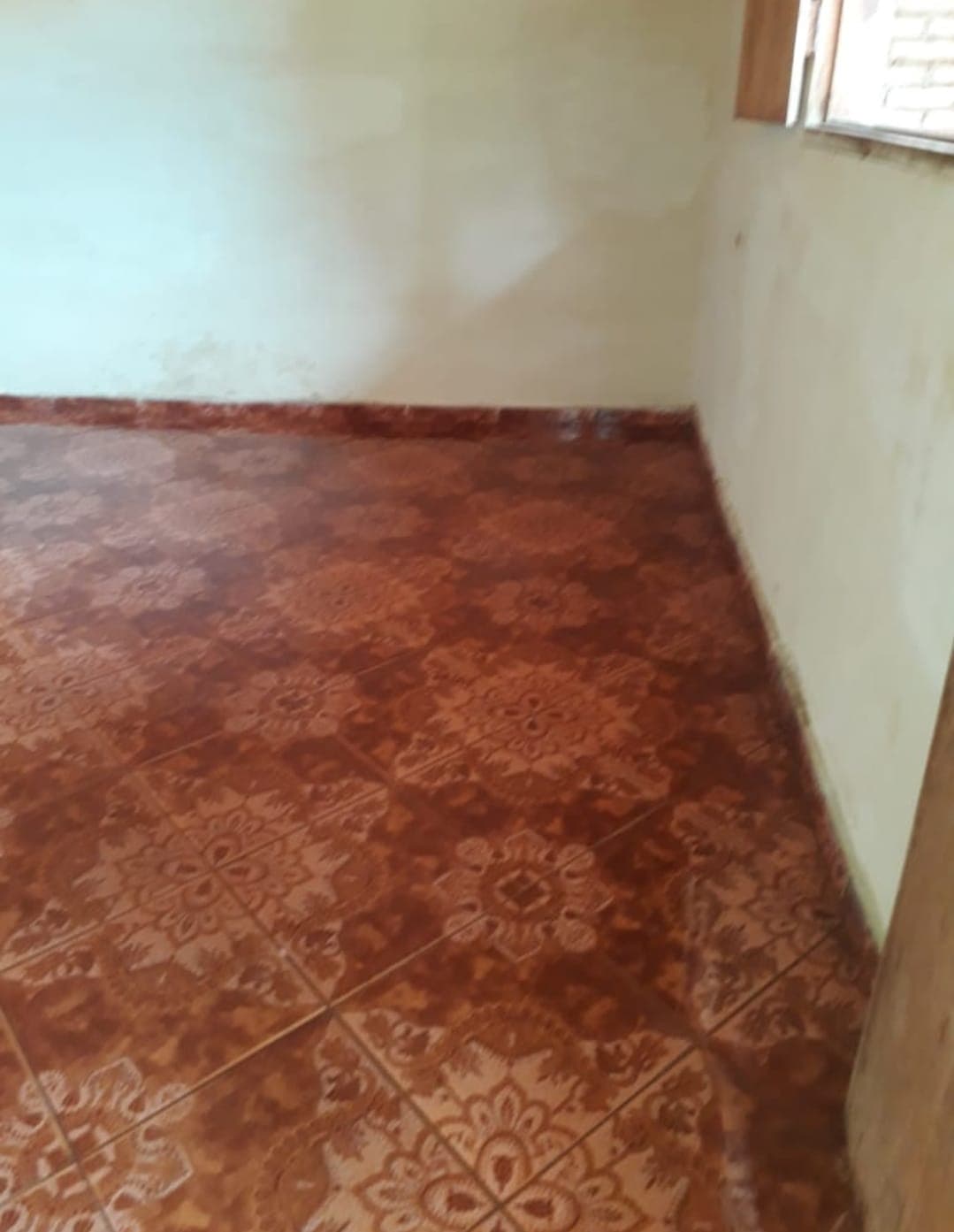 Terreno con casa a refaccionar en itaugua!!!!, foto 4