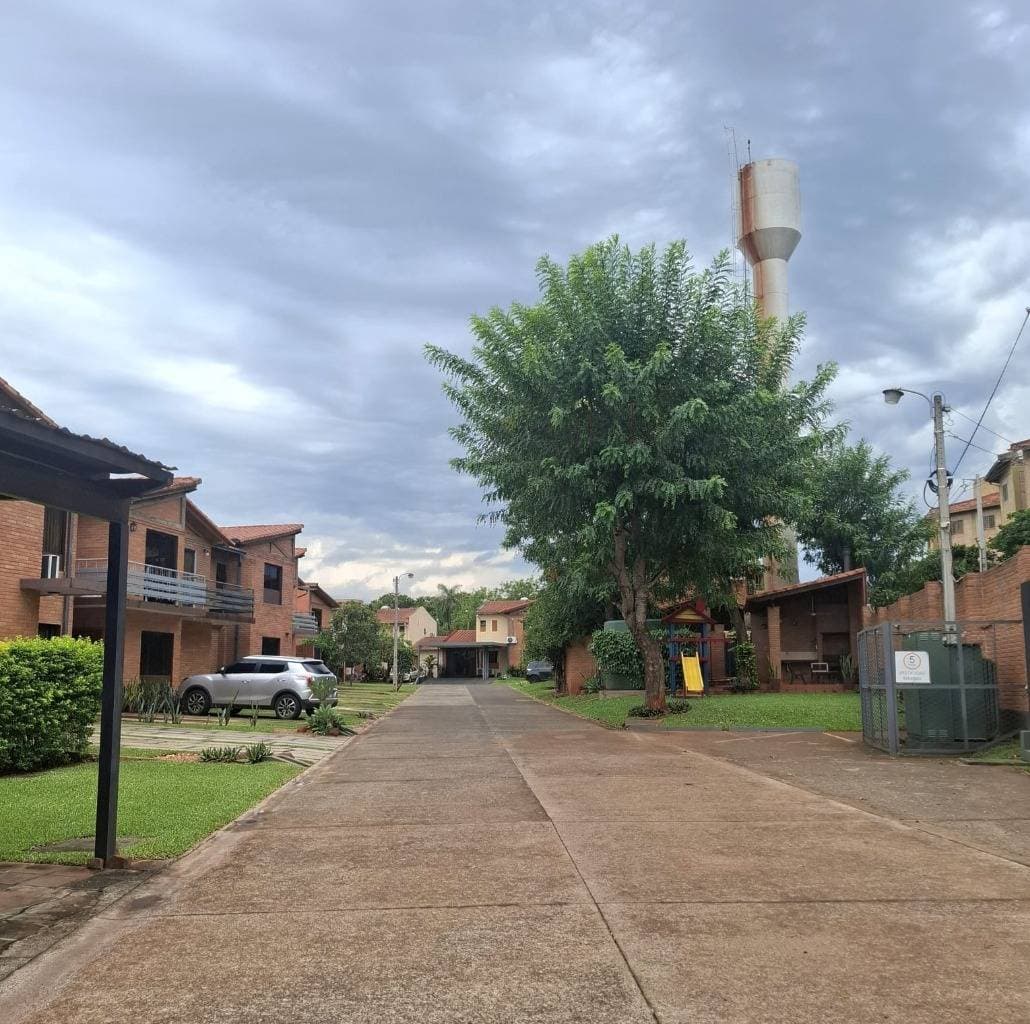 Duplex en barrio cerrado San Lorenzo - laguna grande, foto 3