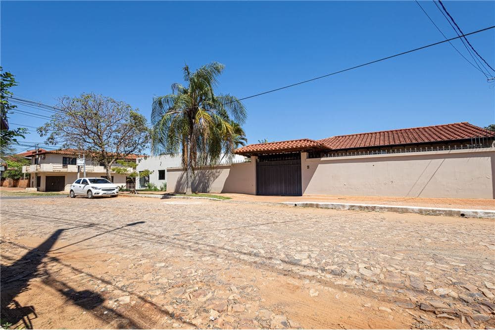 Casa con local comercial en esquina /Villa Ofelia, foto 5