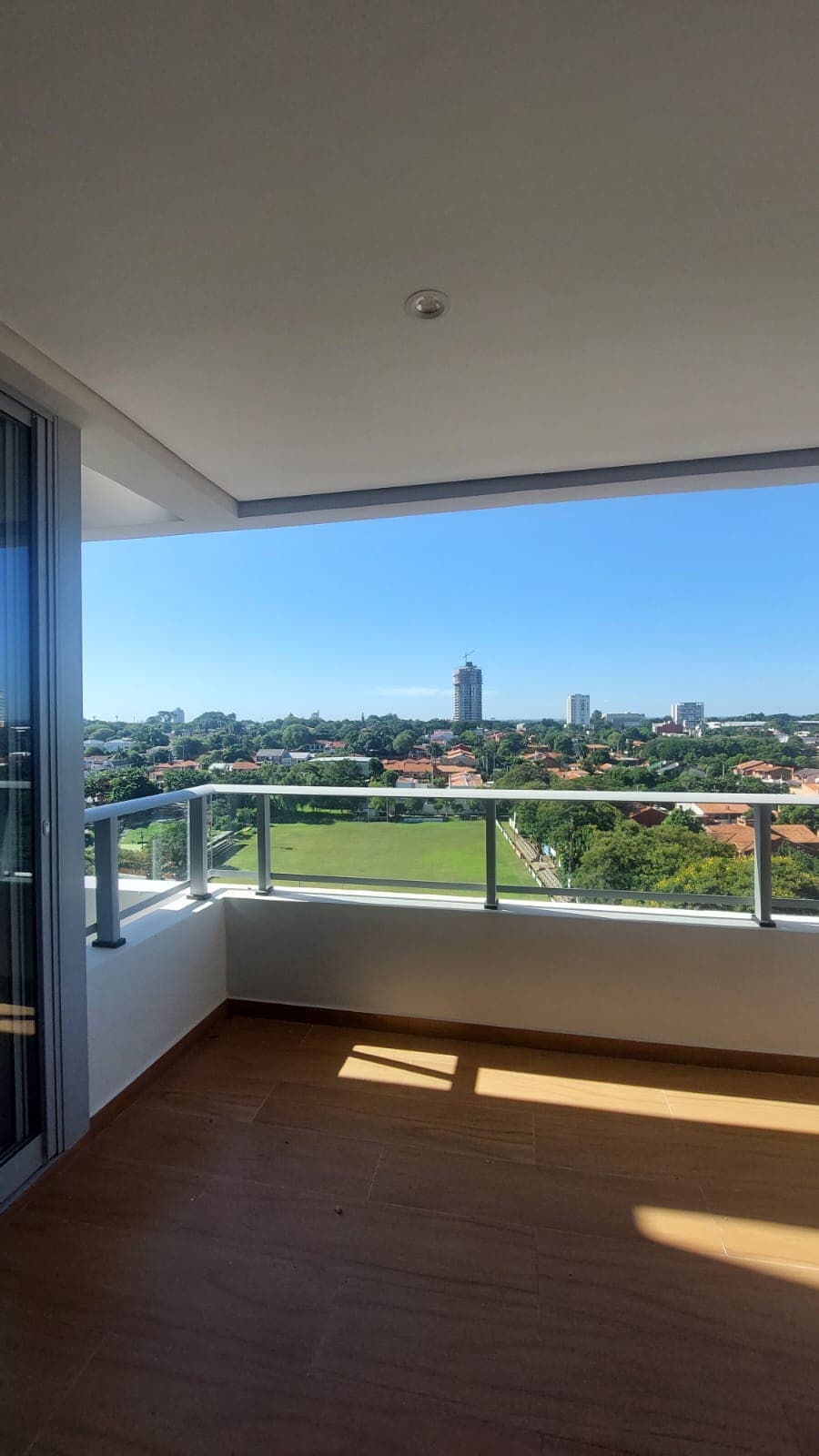 Departamento a Estrenar en ALQUILER - Barrio Mburucuya - Avda Molas López — foto 2