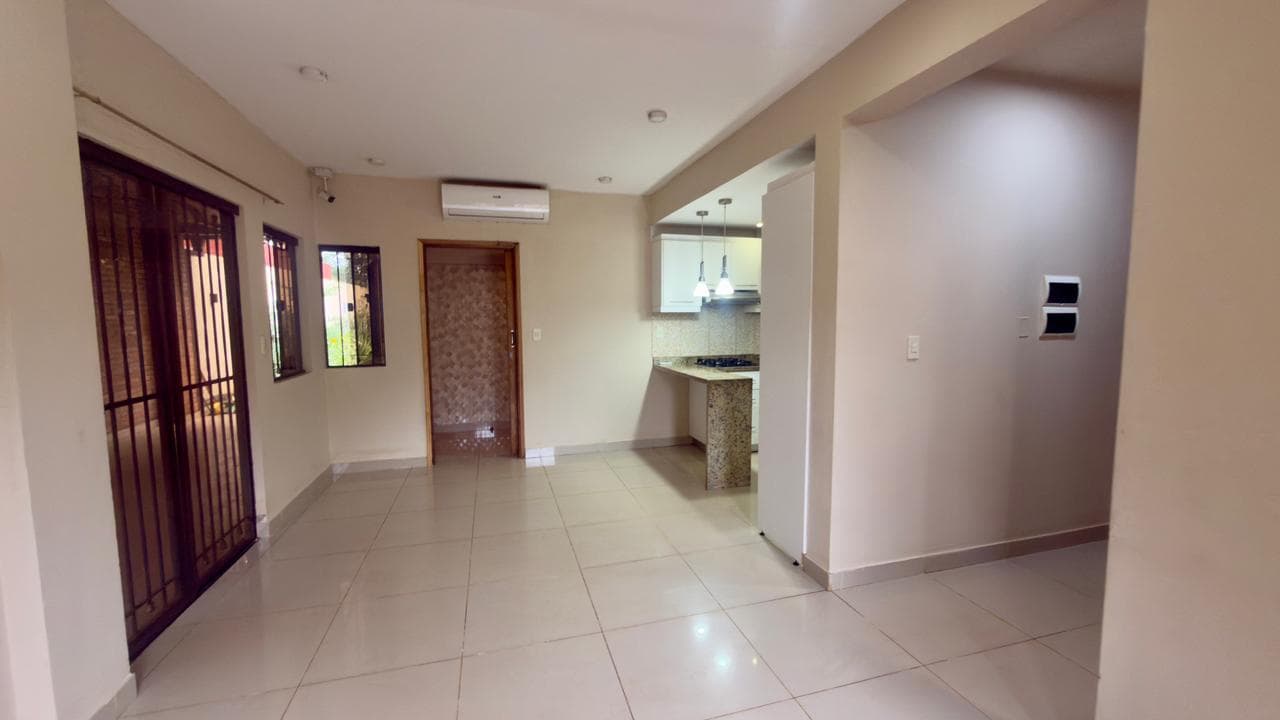 De residencia en Fernando de la Mora zona norte, foto 3