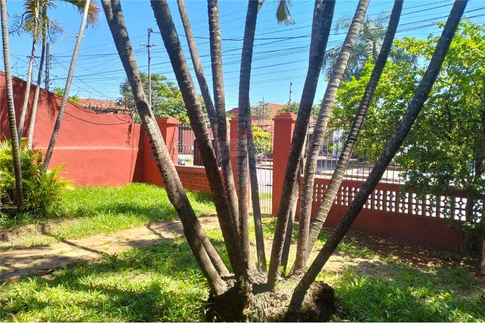 Amplia residencia en zona sur, foto 2