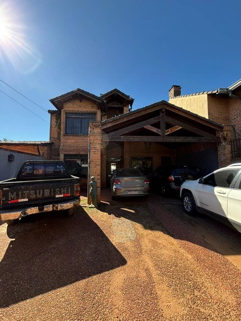 Propiedad en venta - Barrio Mbocayaty sobre Avda. Primer presidente — foto 2