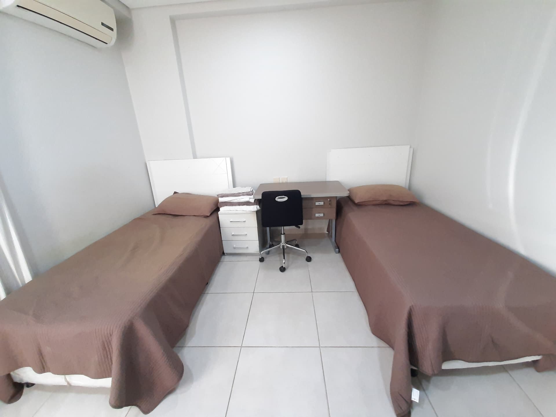 Amplio Departamento Amoblado Con 2 Dormitorios Zona Santa Teresa, foto 5