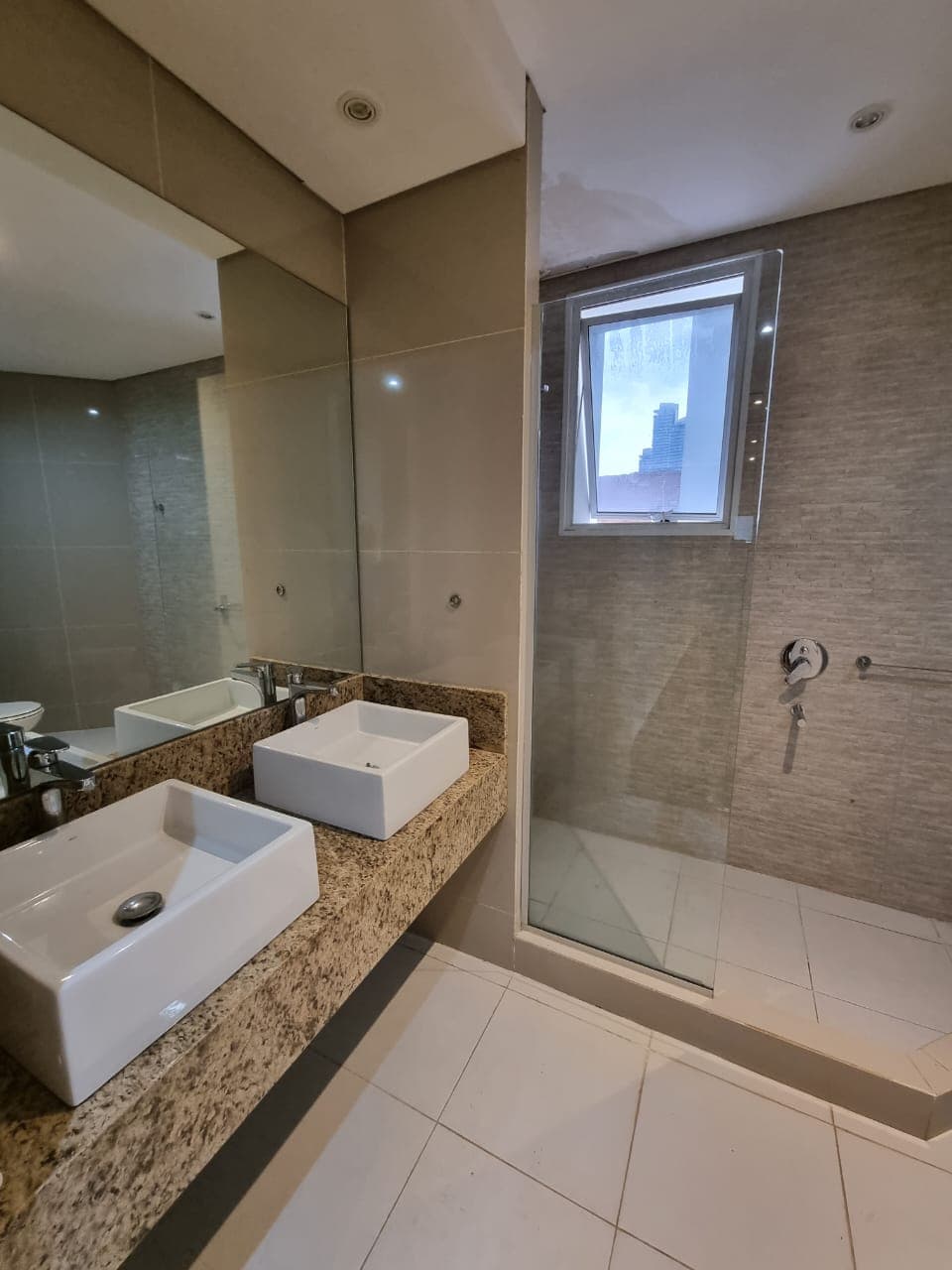 Hermosa residencia en condominio cerrado zona stma Trinidad, foto 4