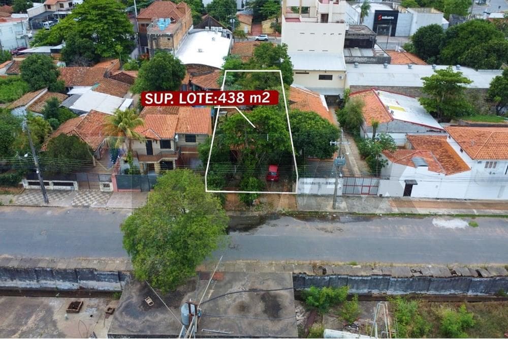 Propiedad en barrio Herrera - terreno