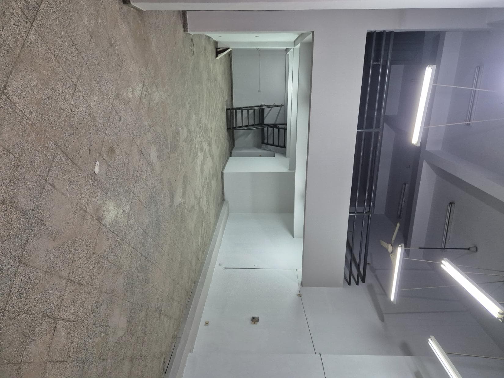 Vendosalones Comerciales Contiguos En Fernando de la Mora Zona Sur — foto 3