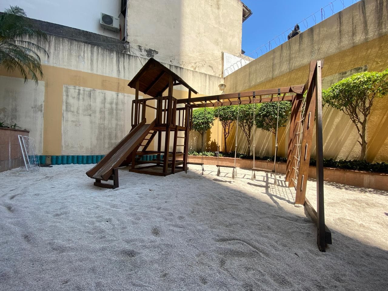 Zona colegio inter, bo Las Mercedes, en venta departamento de 3 dormitorios — foto 2