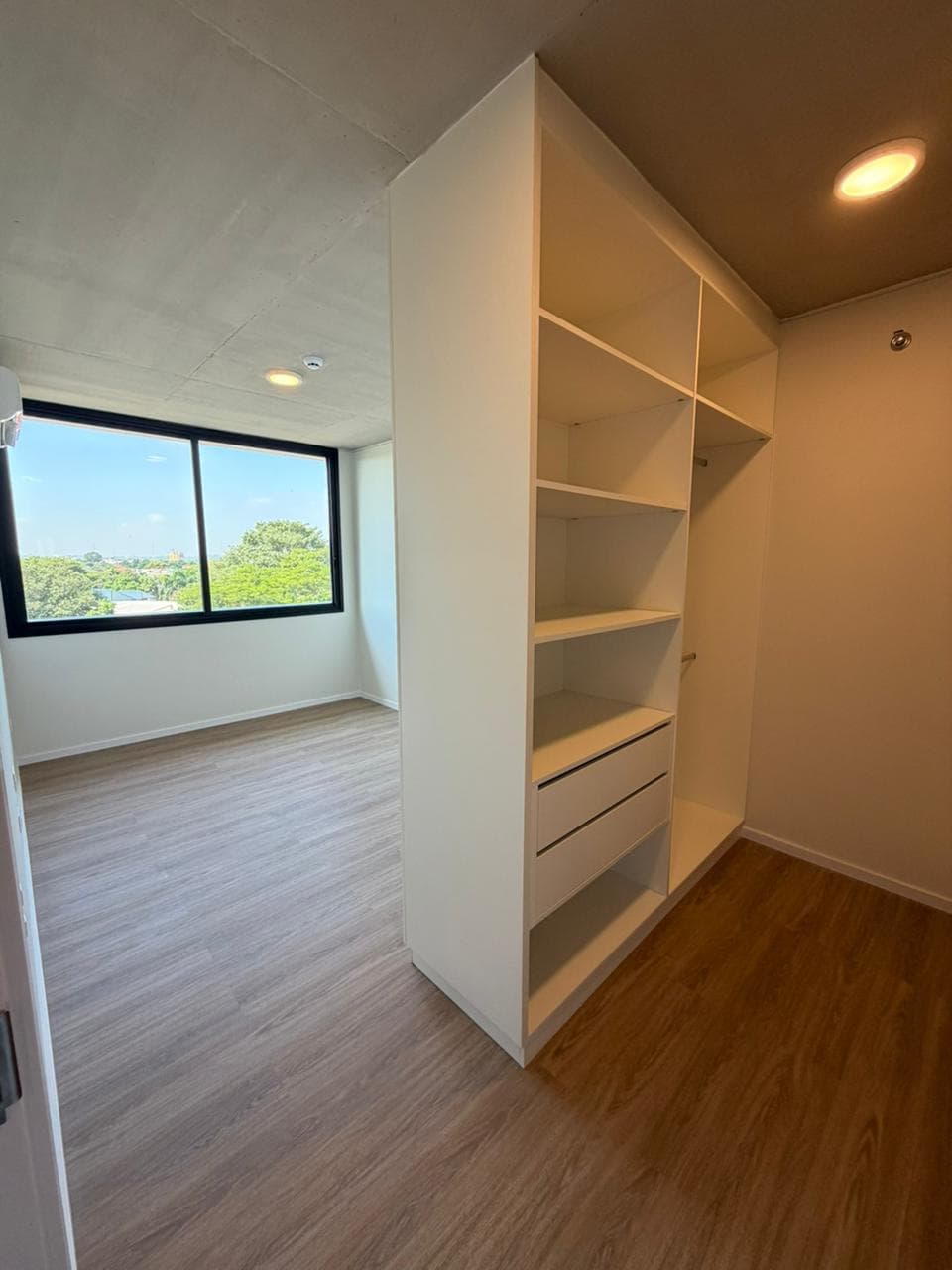 En Alquiler Departamento 2 Dormitorios A Estrenar Los Laureles — foto 5
