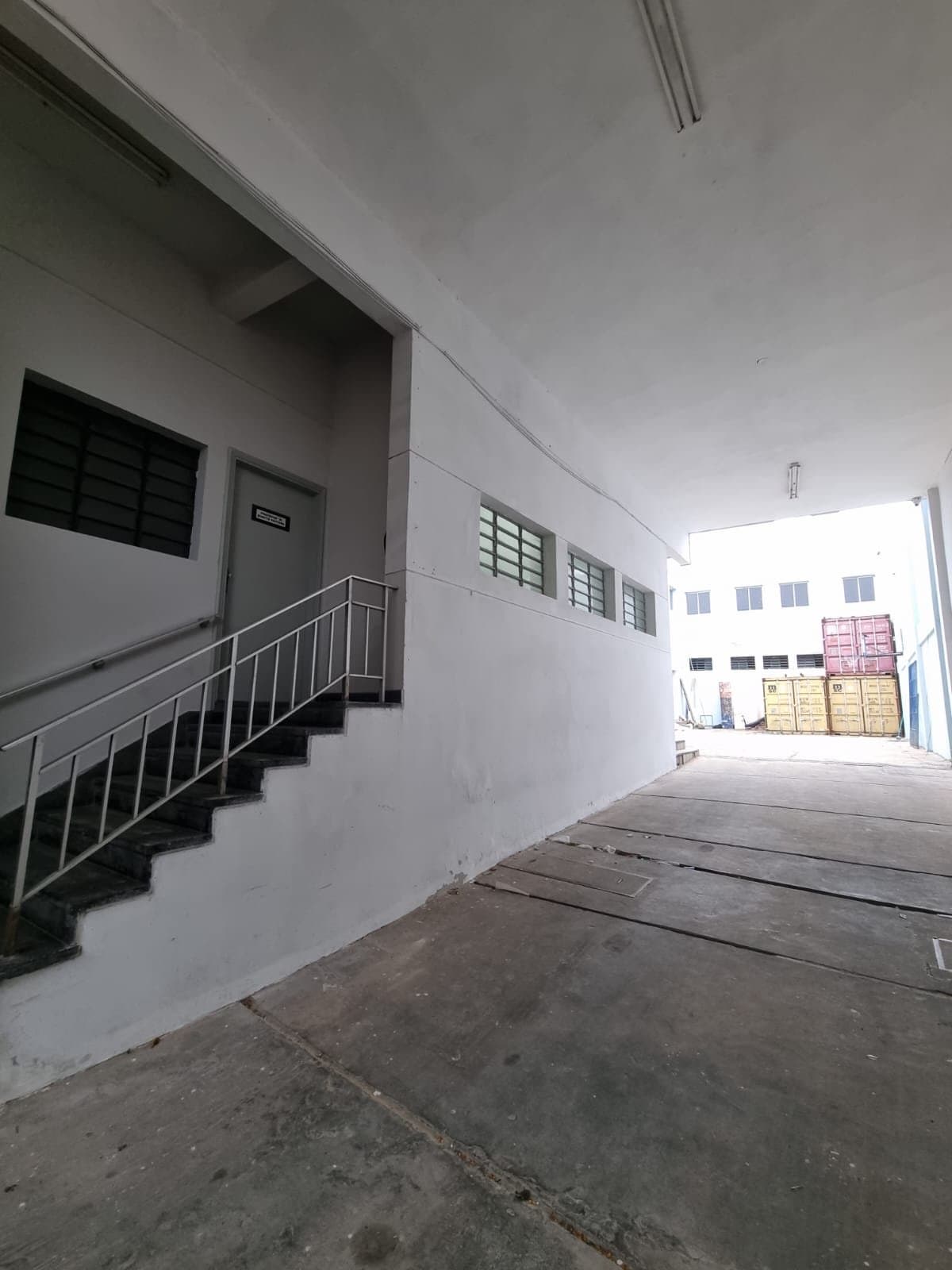 Deposito con oficina de 2.500 m2 minutos del mercado 4, foto 2