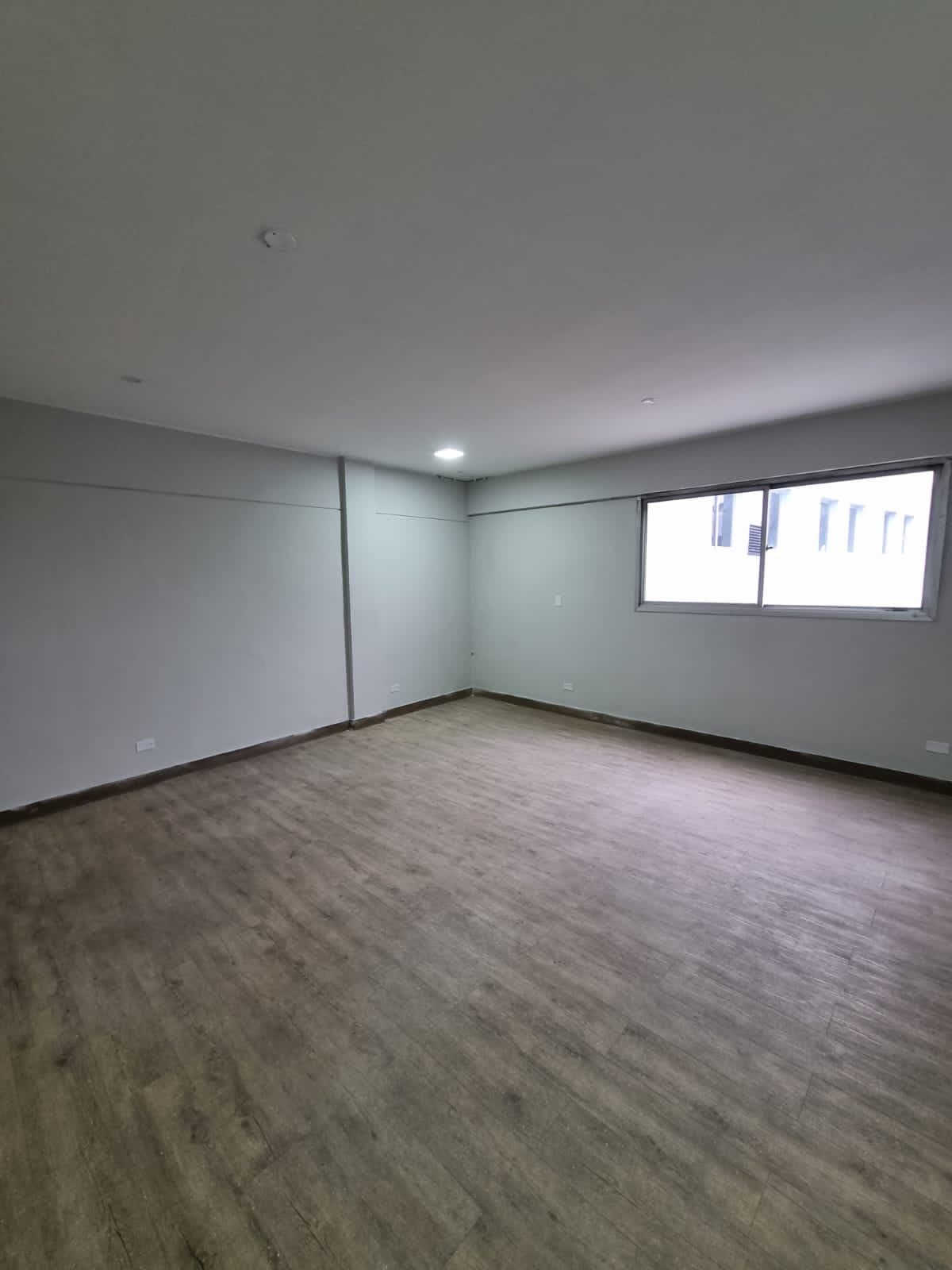 Deposito con oficina de 2.500 m2 minutos del mercado 4, foto 5