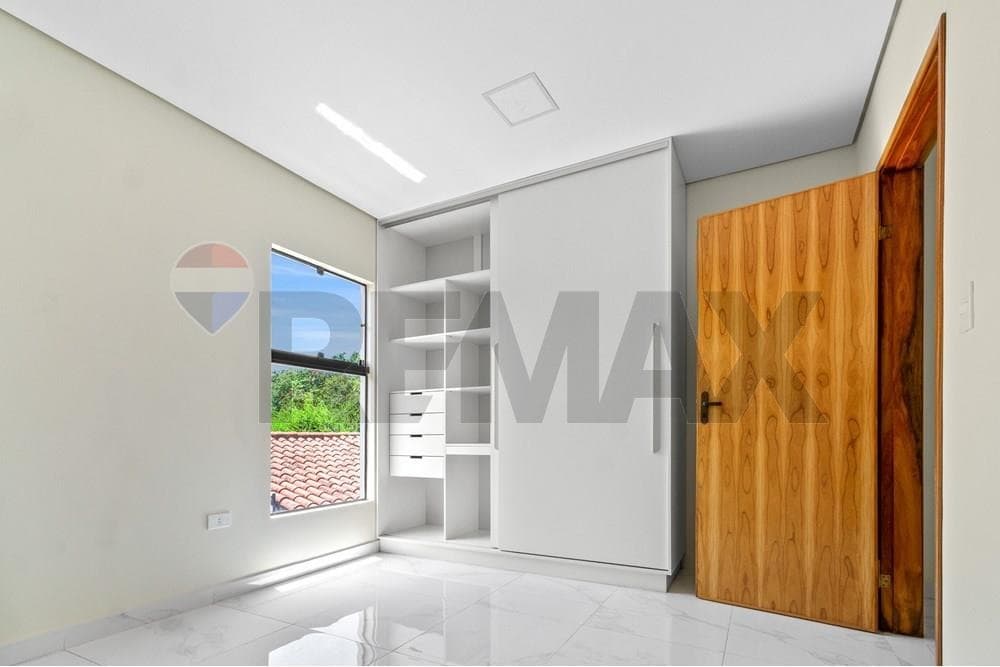 Casa - Venta - Sajonia, Asunción, Paraguay, foto 3