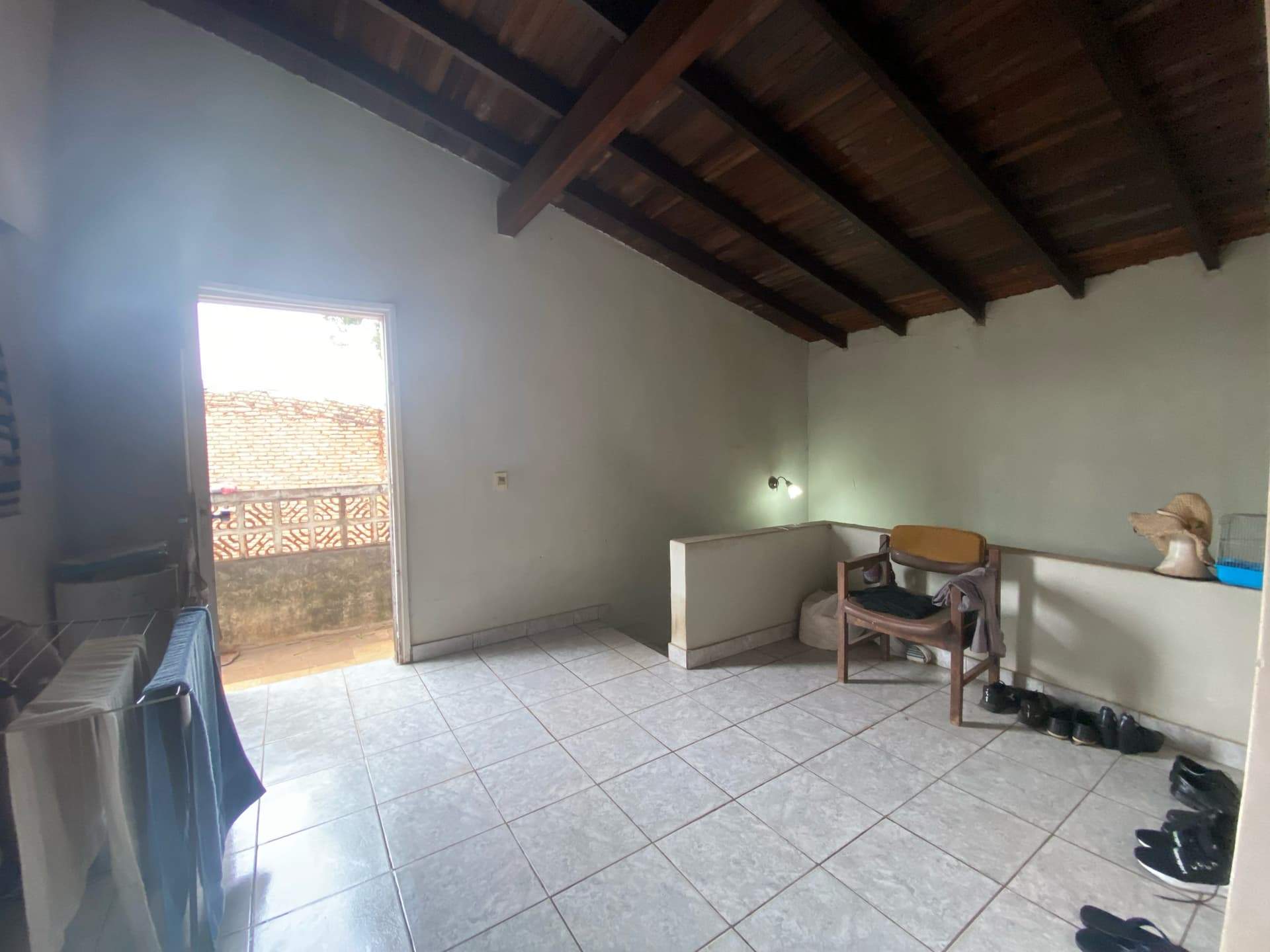 Amplia casa a refaccionar en Barrio San vicente, foto 5