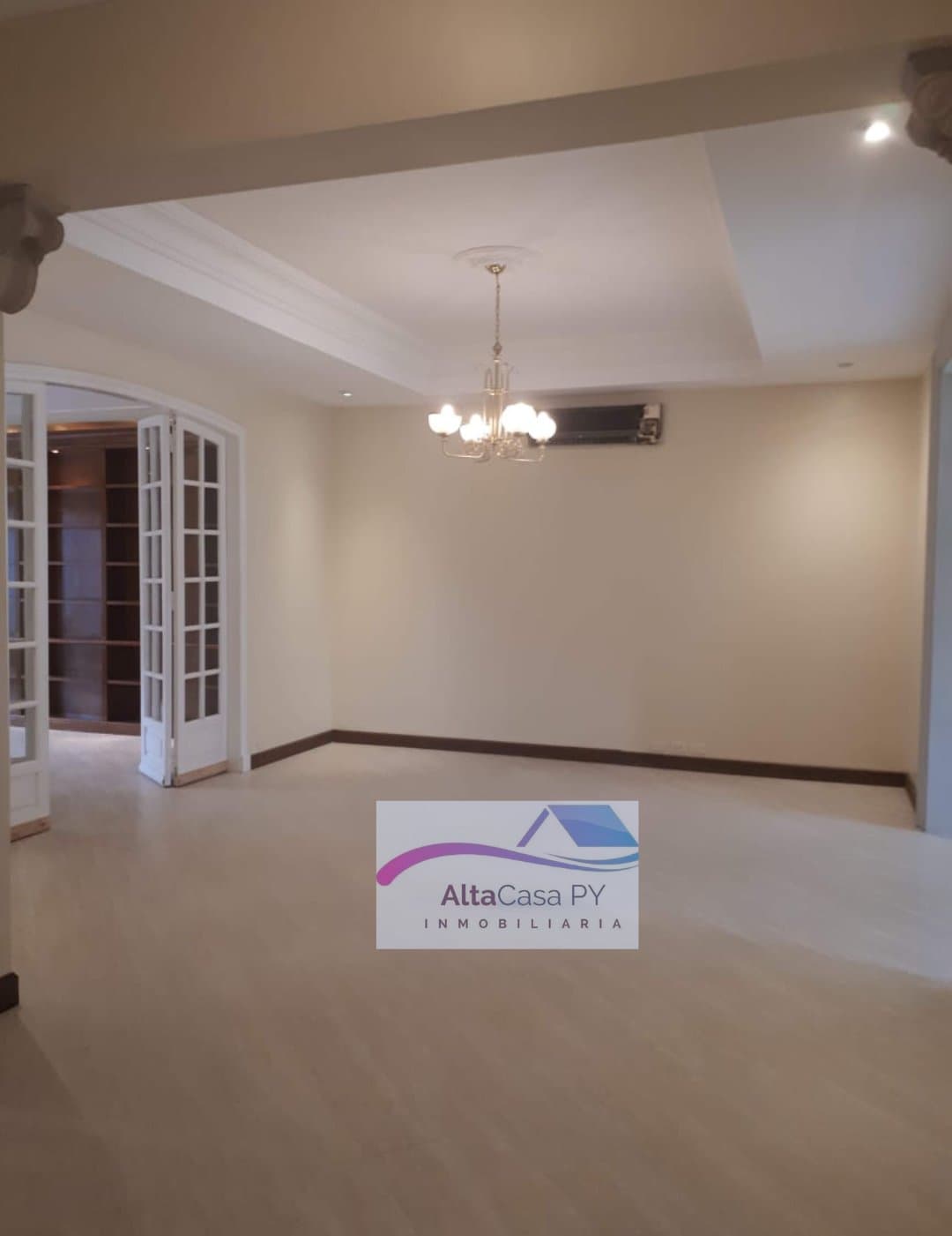 Hermosa residencia estilo ingles, en bo.los laureles, foto 4