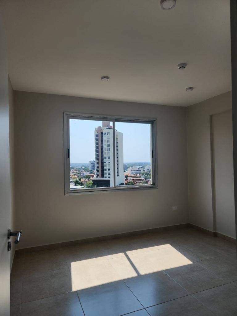 Departamento a estrenar en ycua satí, foto 5