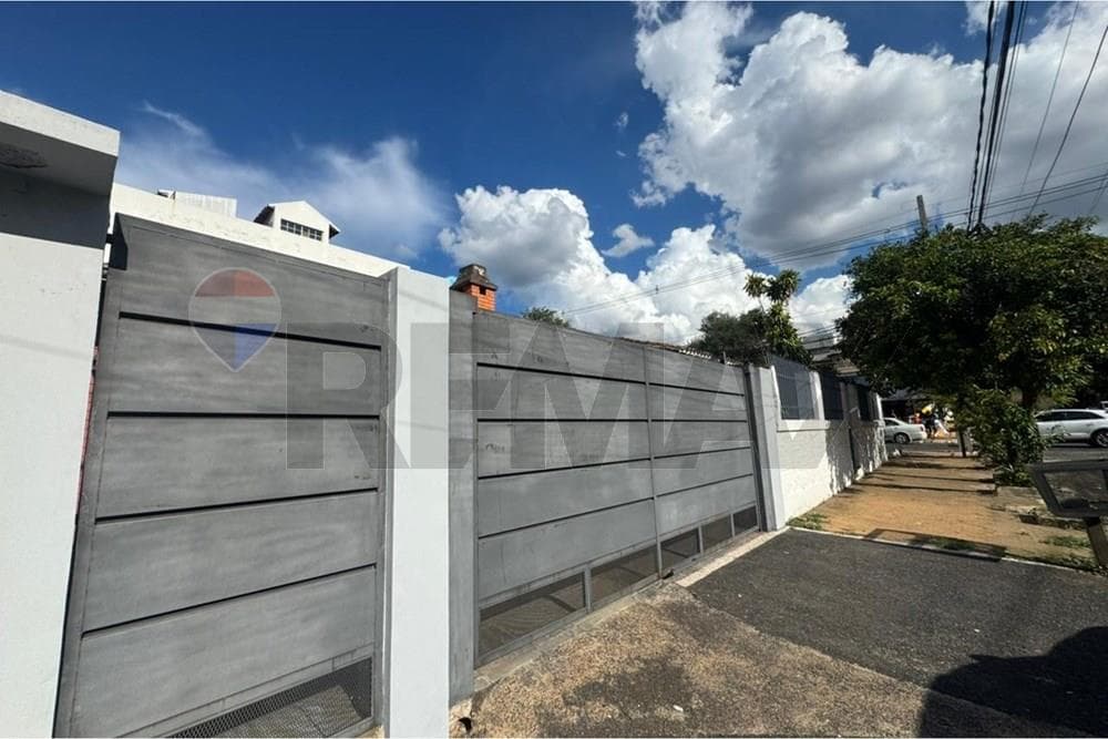 Vendo casa en barrio Jara