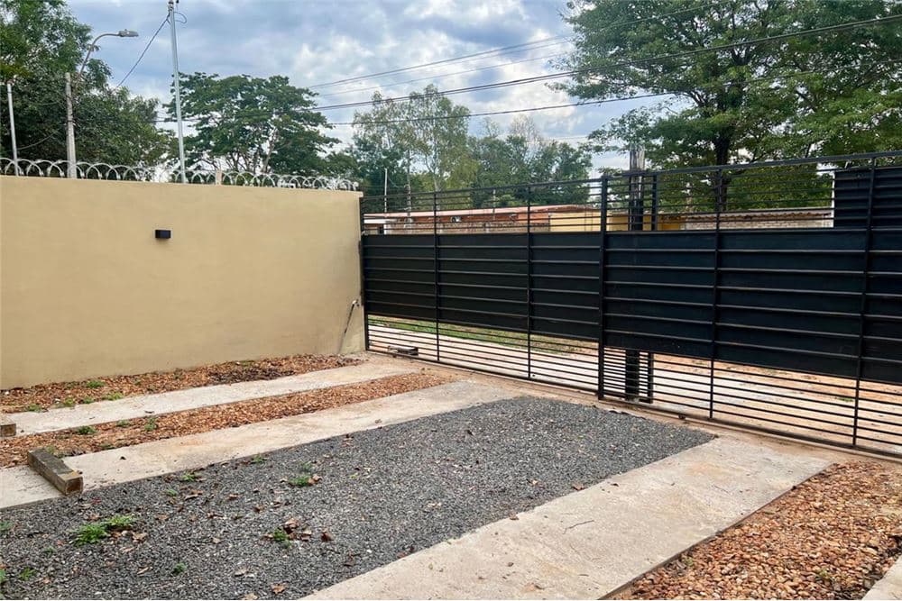 Chalet - Venta - San Lorenzo, Paraguay - Casa, foto 5