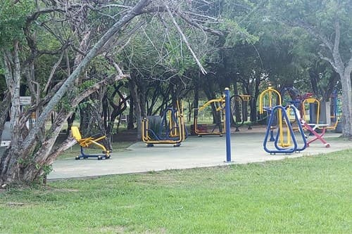 Casa amoblada en alquiler Costa Lago Areguá con piscina y patio, foto 5