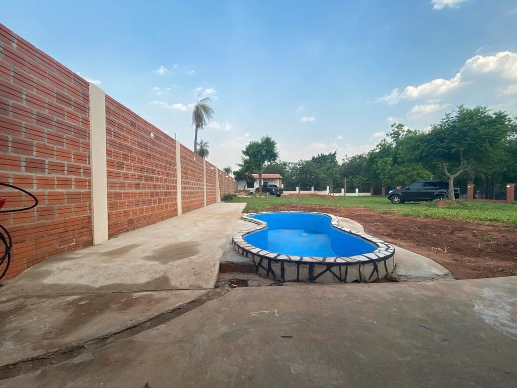 Coqueto chalet con pequeña piscina, foto 2