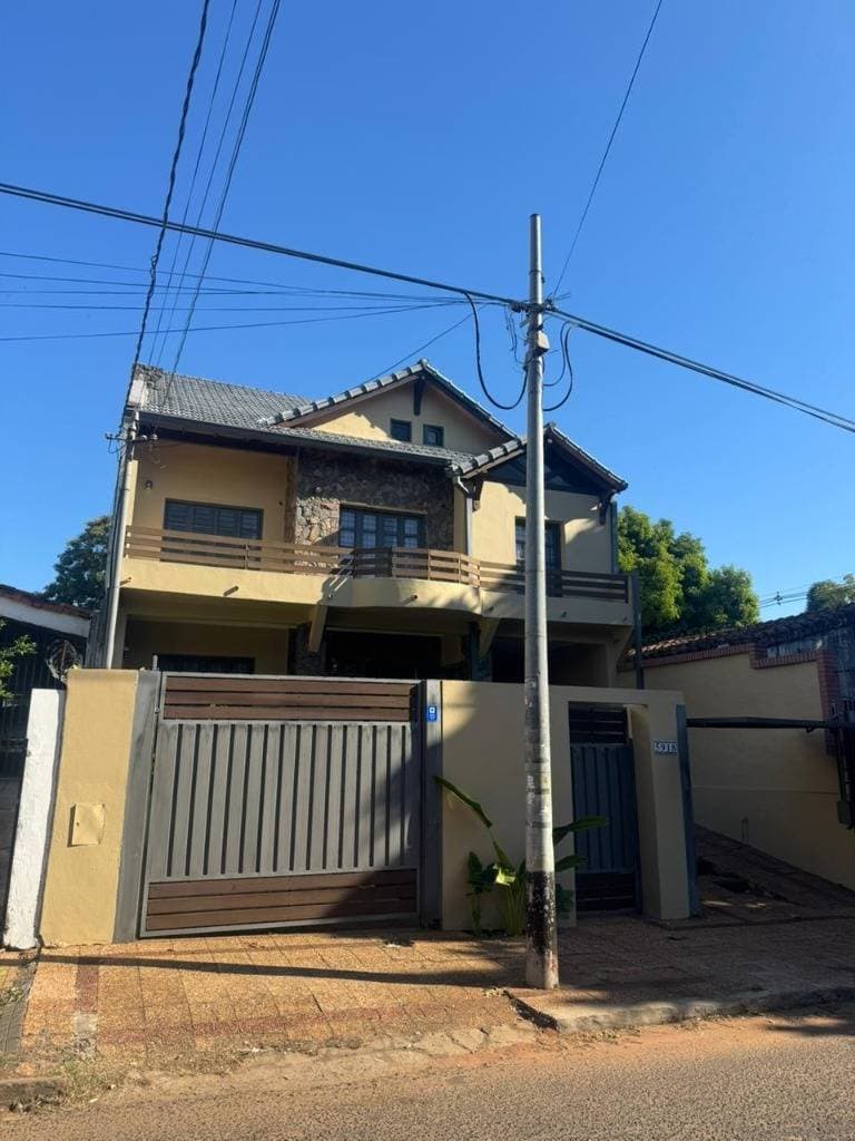 Casa en Venta Barrio Mariscal Estigarribia Asunción