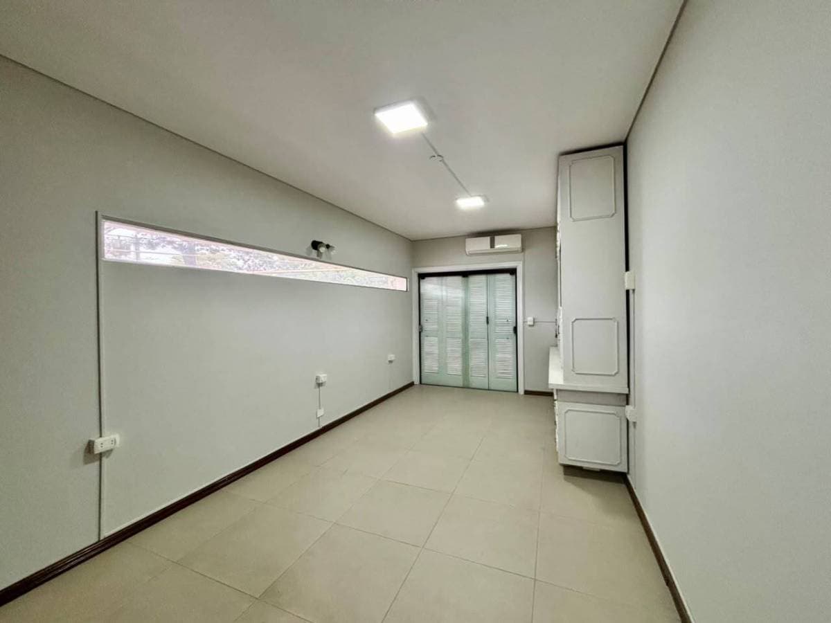 Casa comercial sobre mcal lopez, Asunción, foto 2