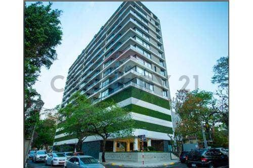 Departamento amoblado en venta en Las Mercedes