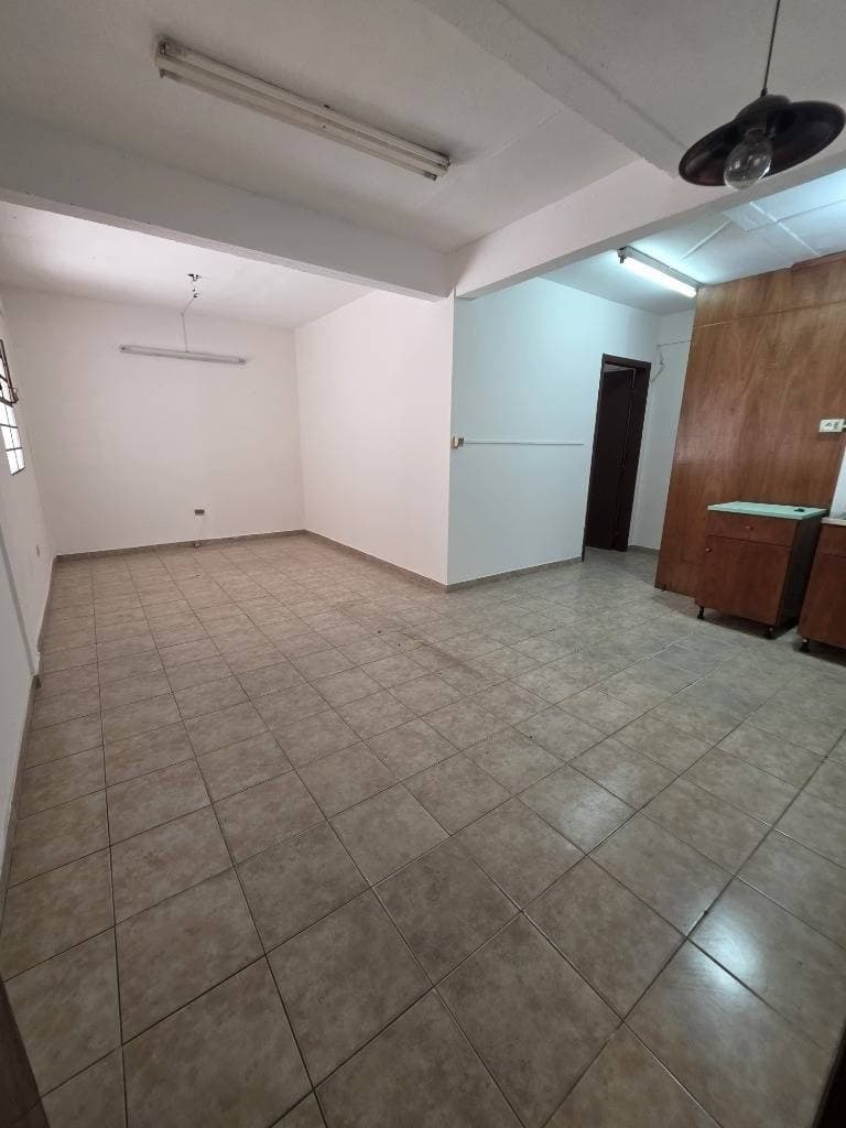 Departamento de 2 Dormitorios en Barrio Los Laureles, foto 3