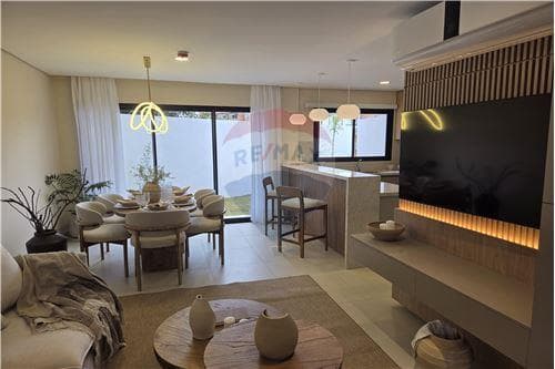 Casa-Venta-PY Central Lambaré avenida del yacht, foto 2