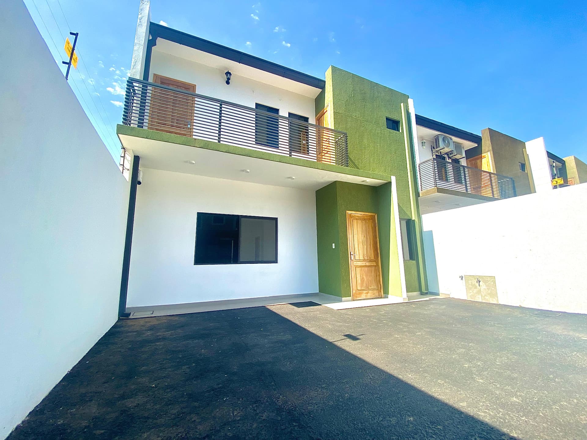 Vendo Dúplex a Estrenar en Mariano Roque Alonso!