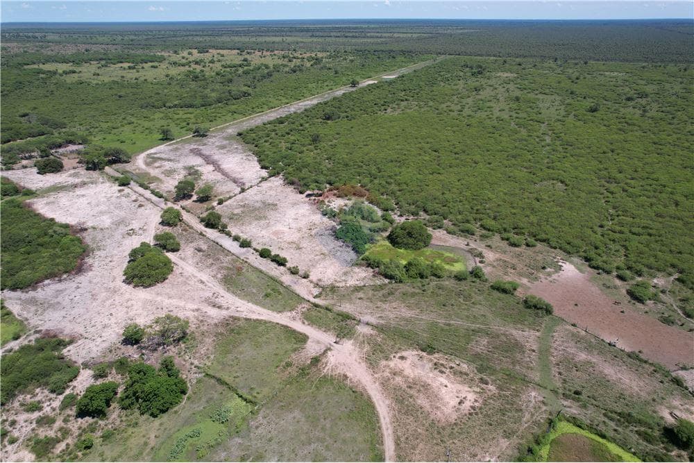campo de 3,749 Hectáreas en Presidente Hayes a 740 USD por Ha, foto 2
