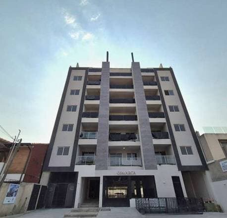 Departamento amoblado en edificio Comarca Los Laureles — foto 1