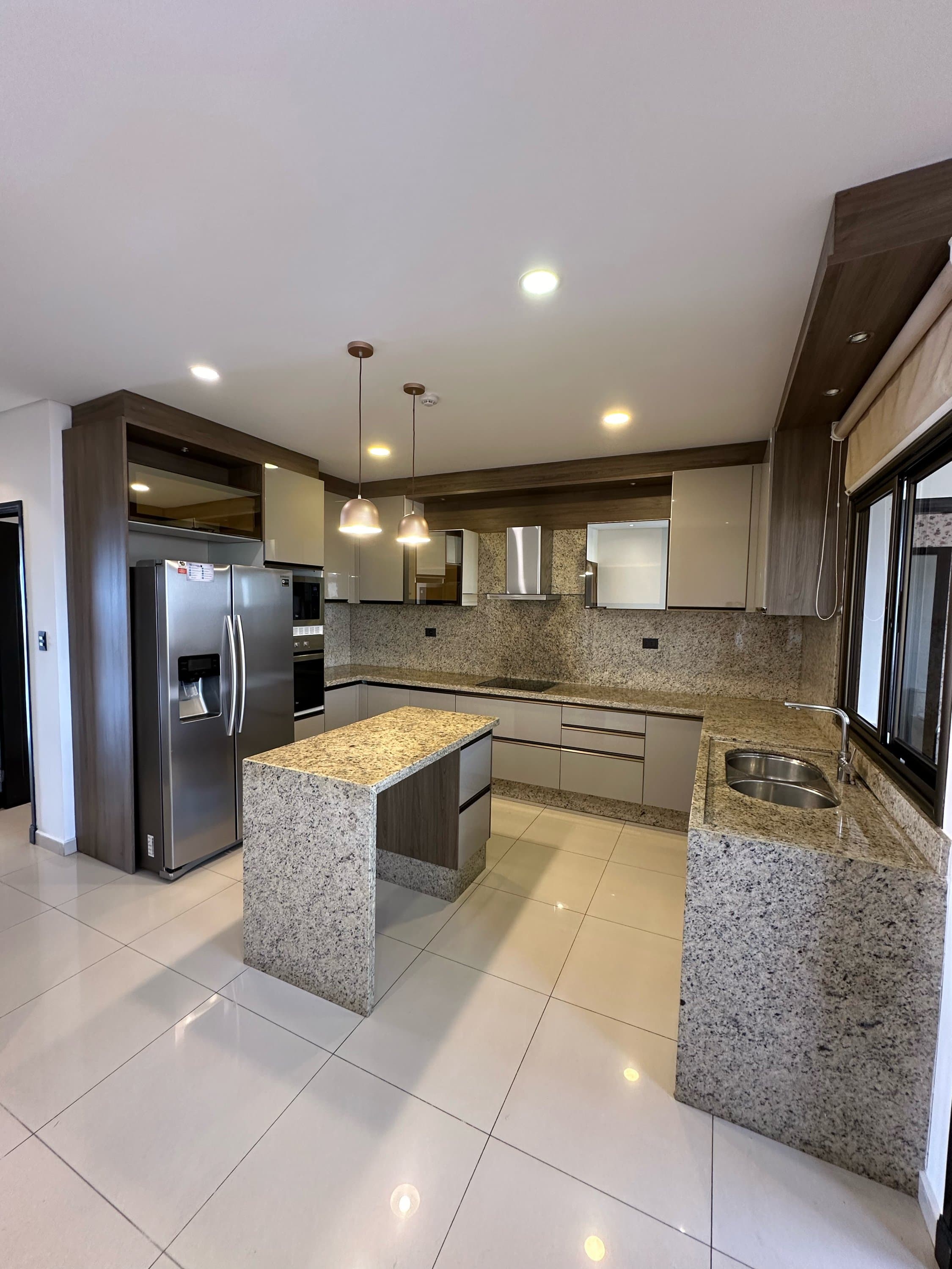 Hermoso dpto de 240 m2 c/ 3 suites s/ molas lopez, foto 3