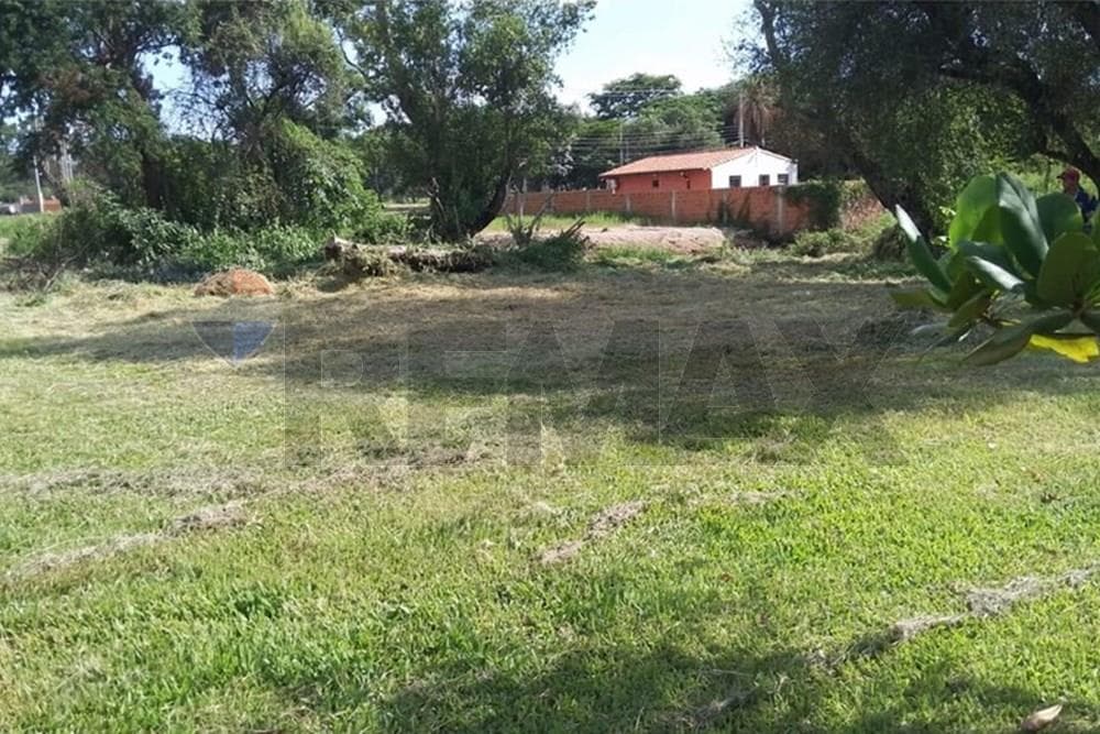 Terreno en venta - Luque — foto 4