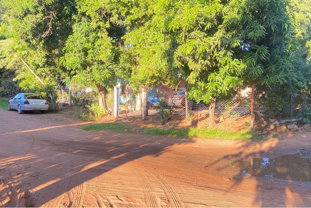 Terreno en Ñemby: Tu Futuro en 360 m²