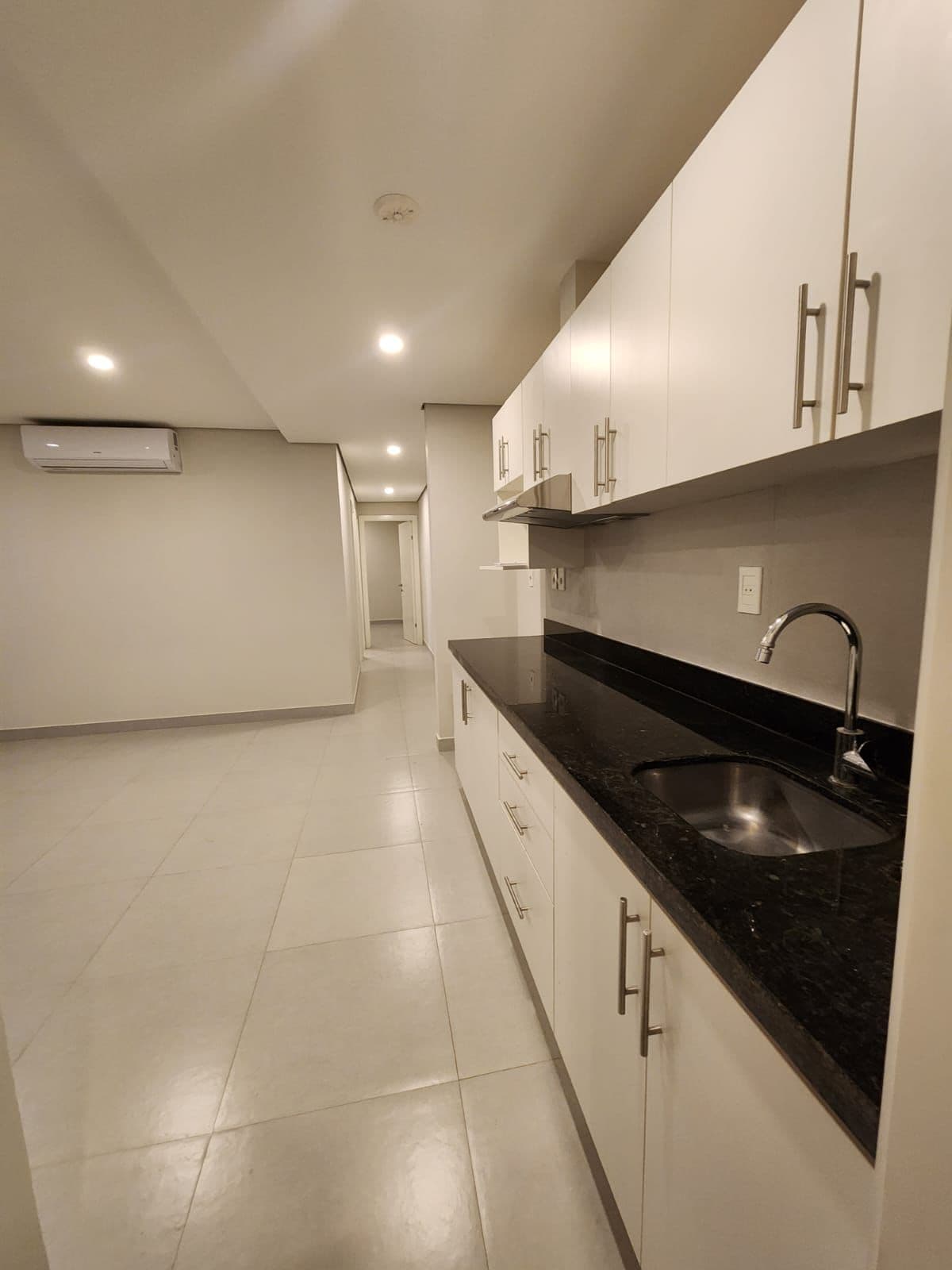 Departamento en Alquiler de 2 hab Zona La Costa Lynch, foto 2