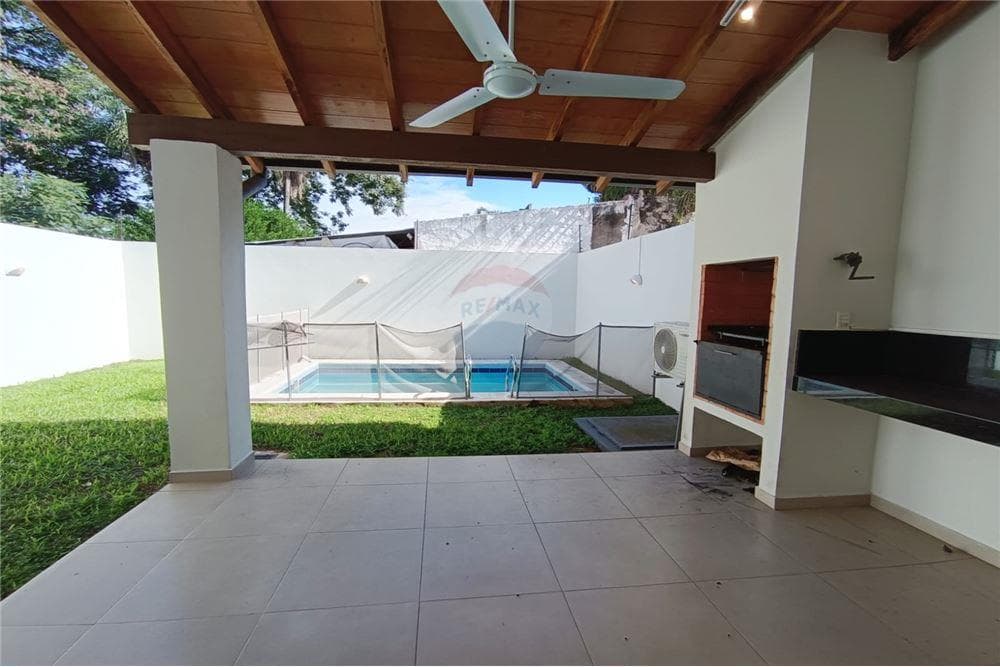 Duplex con Piscina Zona Sek Lambaré, foto 5