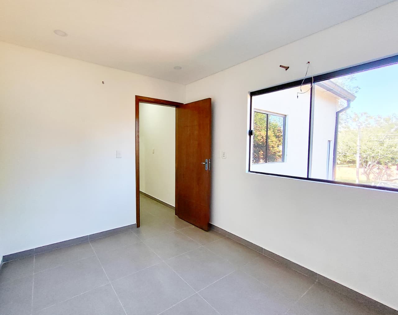Duplex A Estrenar En Luque, Zona De La Municipalidad, foto 3