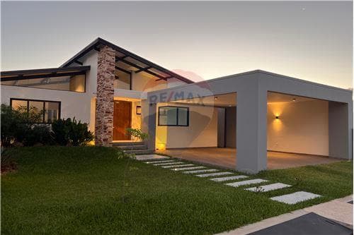 Residencia surubií - venta m.r.alonso, foto 2