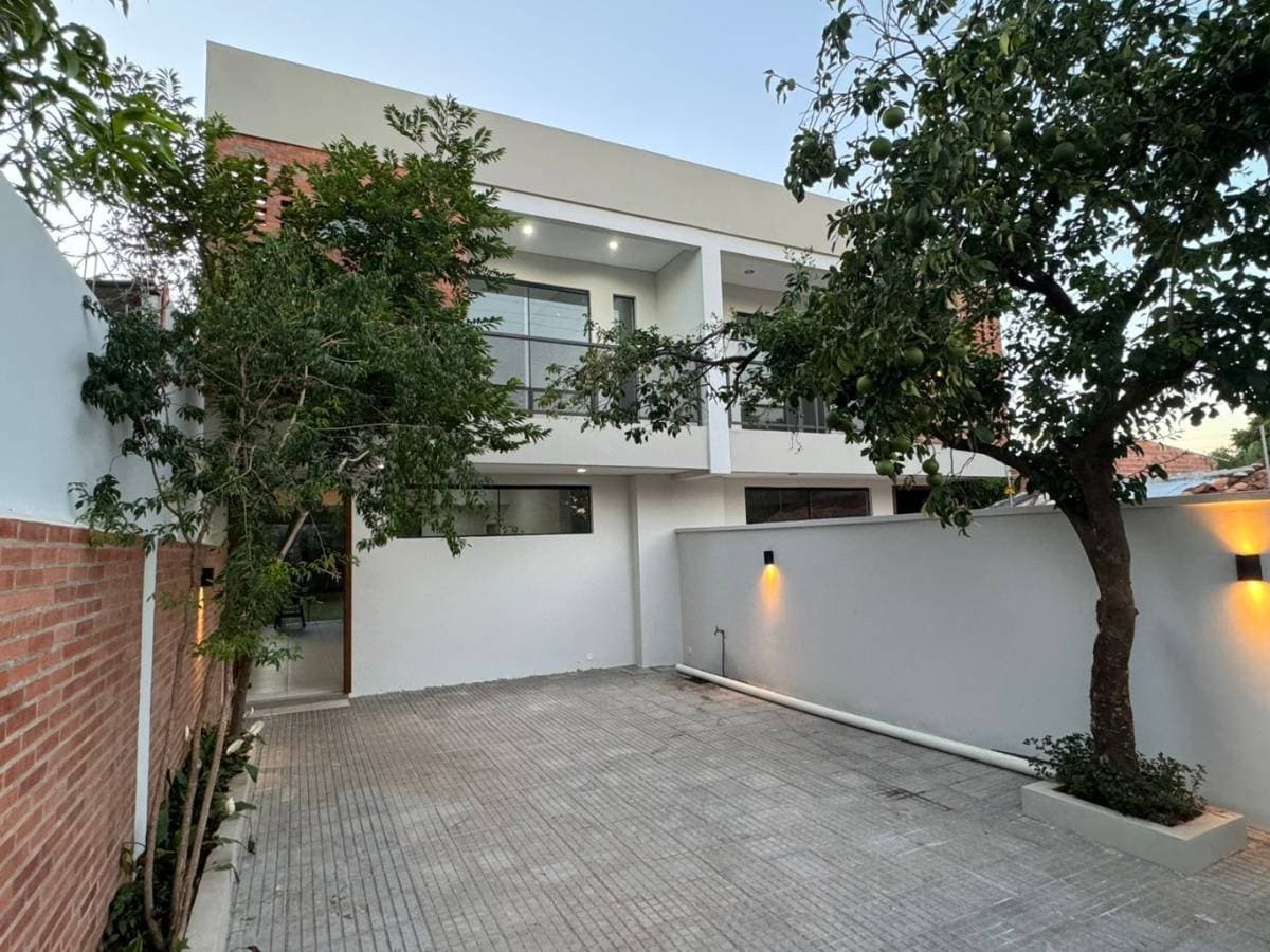 En venta duplex a estrenar en lambare