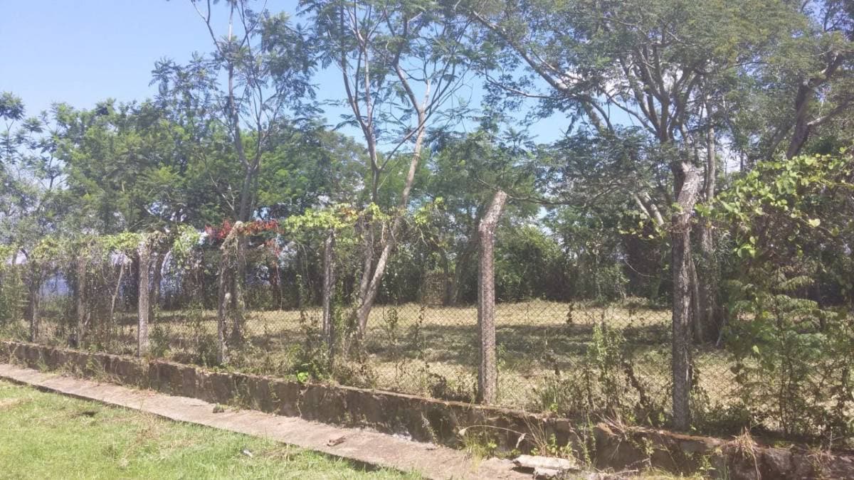 Venta De Terreno Barrio Ycua Sati A Cuadras Del Paseo La Galeria