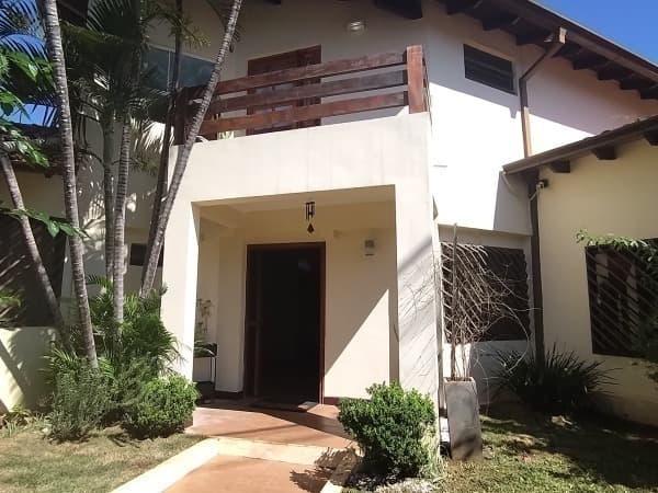 Hermosa casa en fdo de la mora zona norte, laguna grande, foto 2