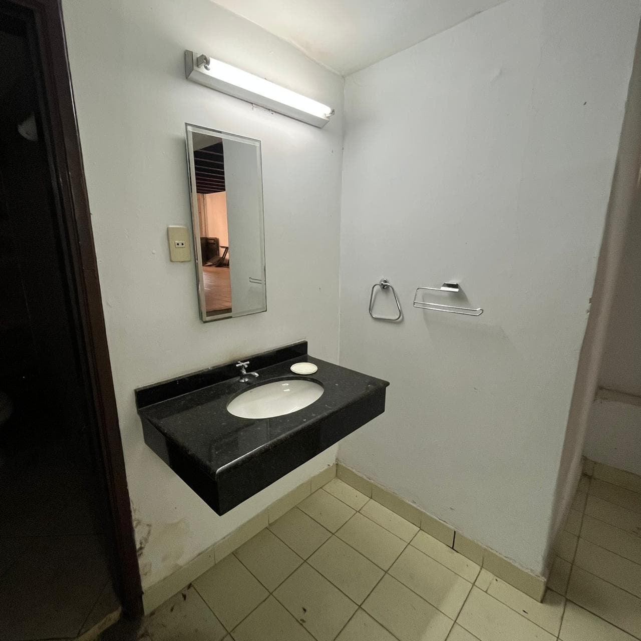 Salón comercial en alquiler en Asunción, foto 4