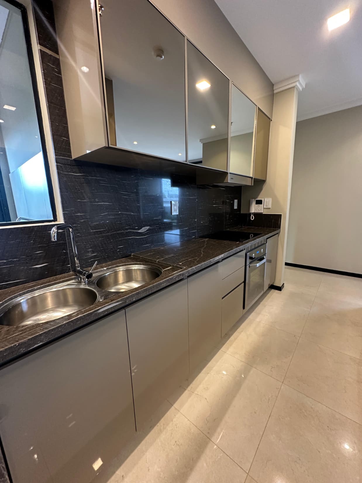 En alquier departamento de 2 dormitorios zona santísima Trinidad, foto 4