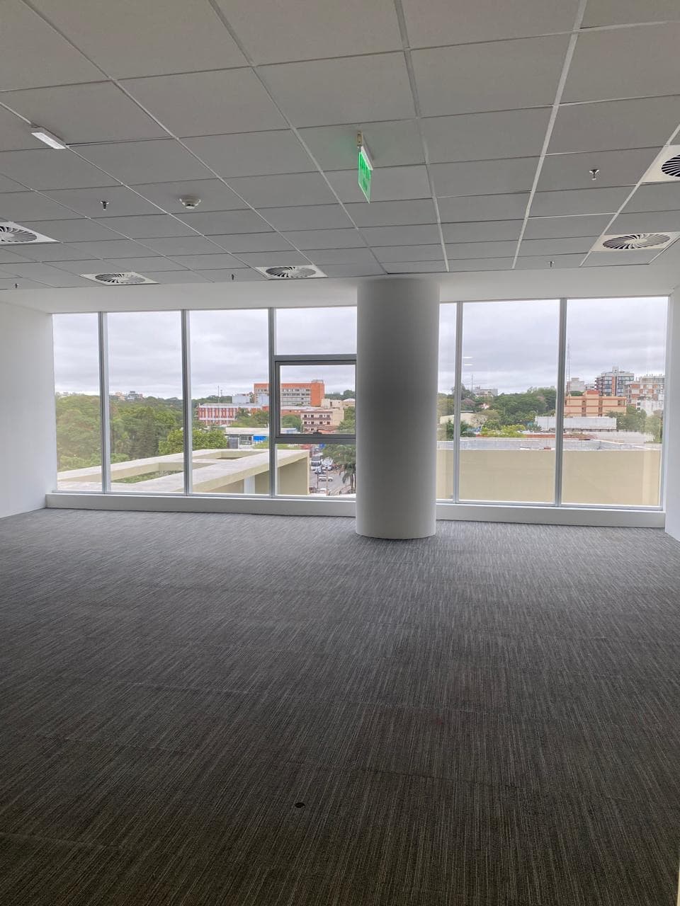 Oficina En Venta En Edificio Torres De Las Americas, foto 1