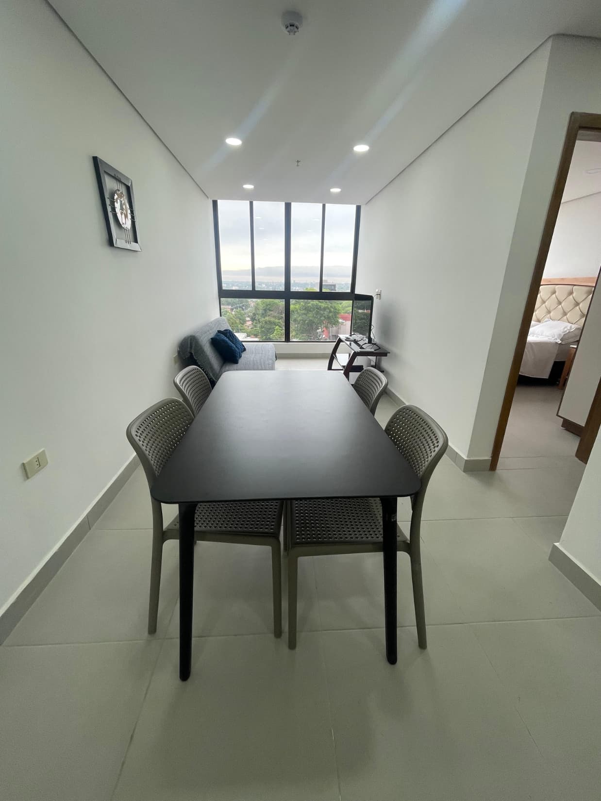 Herrera, en alquiler, depto amoblado, de 1 dormitorio, foto 1