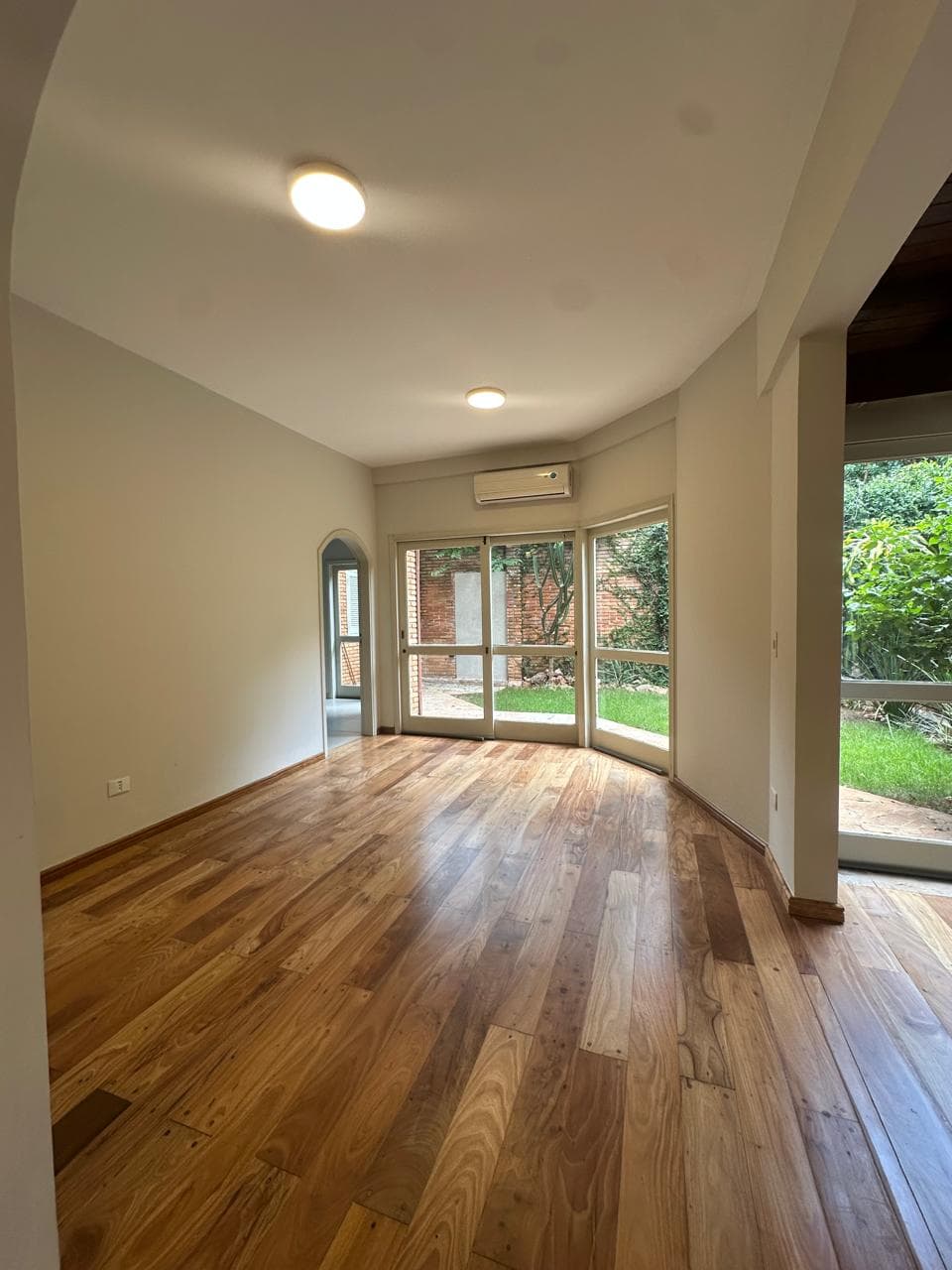 Hermoso duplex totalmente remodelado en barrio cerrado “los cedros” — foto 2
